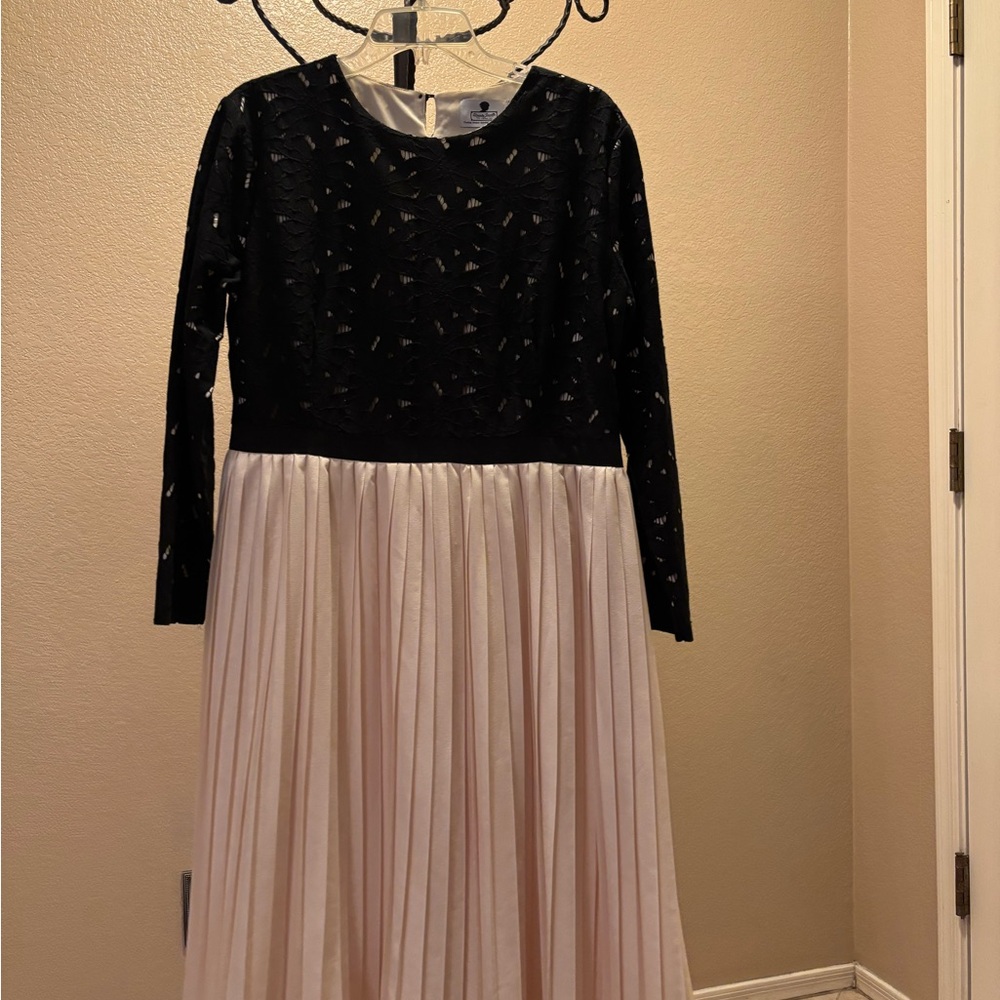 Dainty Jewells Black Lace and Cream Skirt Dress